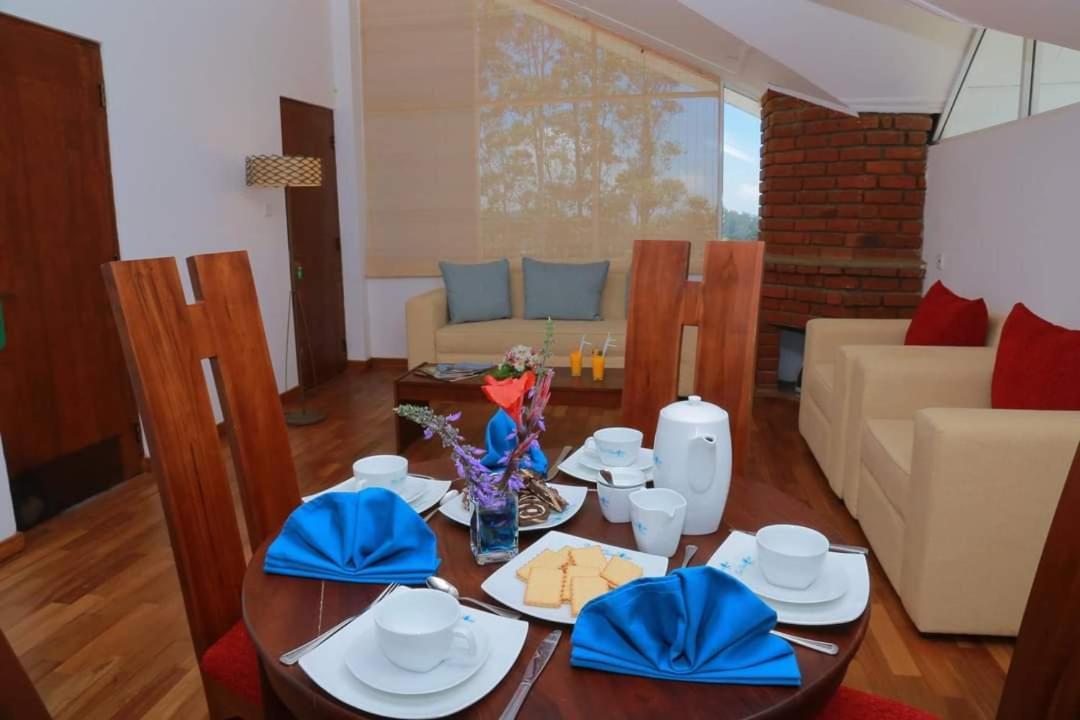 Blue Meadows Nuwaraeliya Hotell Nuwara Eliya Eksteriør bilde