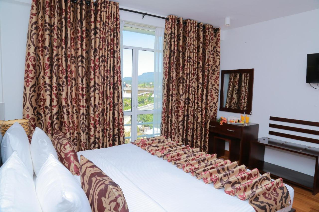 Blue Meadows Nuwaraeliya Hotell Nuwara Eliya Eksteriør bilde